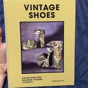 Book “Vintage Shoes” by Caroline Cox